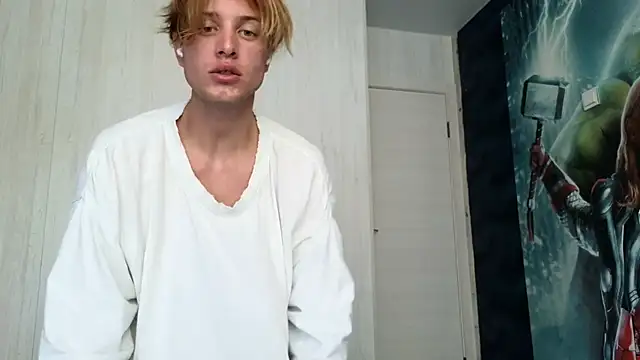 Snapshot of Cryptikov chatting on 1, 7, 2026 Cryptikov online show from 1, 7, 2026