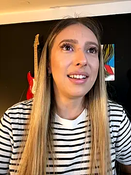 Eva Ryen online show from 17, 9, 2025