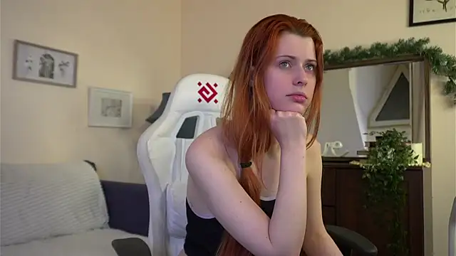 doll lesli online show from 12, 1, 2025