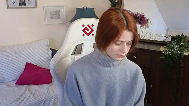 doll lesli online show from 20, 1, 2025