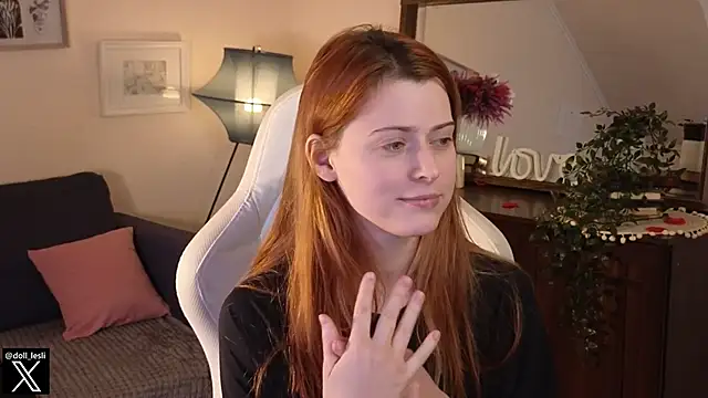 doll lesli online show from 27, 2, 2025