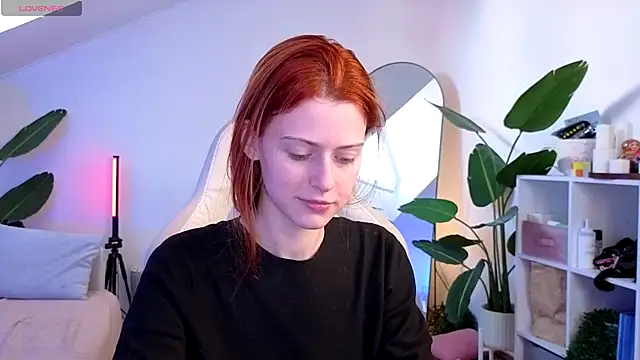 doll lesli online show from 9, 11, 2025