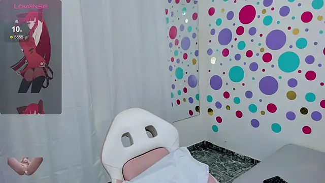 Adele LatinLady online show from 2, 2, 2025