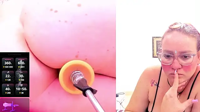 Paulina Davis  online show from 2, 3, 2025