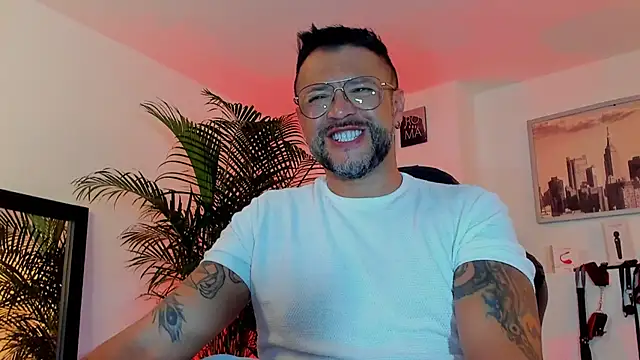 MrFrank tattoo online show from 2, 12, 2024