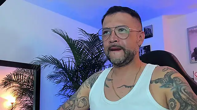 MrFrank tattoo online show from 21, 1, 2025