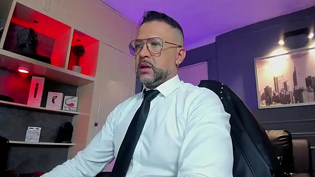 Snapshot of MrFrank_tattoo chatting on 21, 2, 2026 MrFrank tattoo online show from 21, 2, 2026