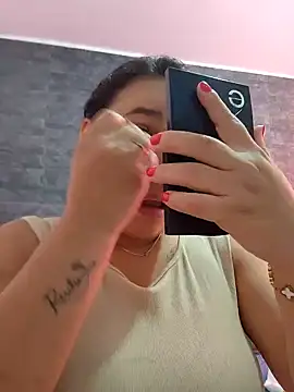 LizzRouse online show from 11, 11, 2025