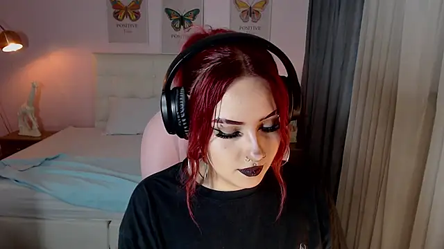 Snapshot of Jessie_williams chatting on 4, 1, 2025 Jessie williams online show from 4, 1, 2025