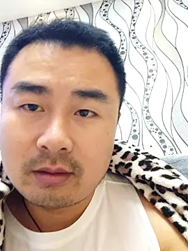 Snapshot of guozuo chatting on 11, 4, 2026 guozuo online show from 11, 4, 2026