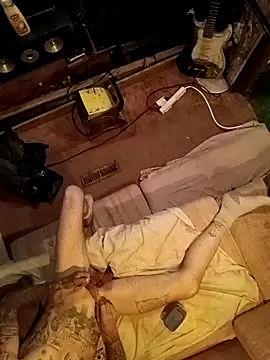 sucktraewil online show from 6, 12, 2024