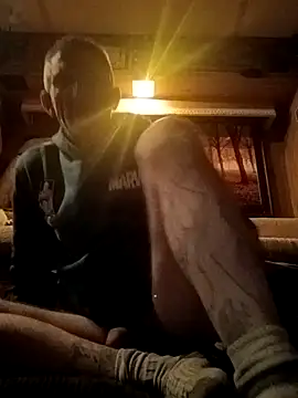 sucktraewil online show from 2, 1, 2025