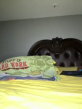 ThickAssRena online show from 23, 12, 2025