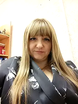 Snapshot of Office_Albertina chatting on 2, 4, 2026 Office Albertina online show from 2, 4, 2026