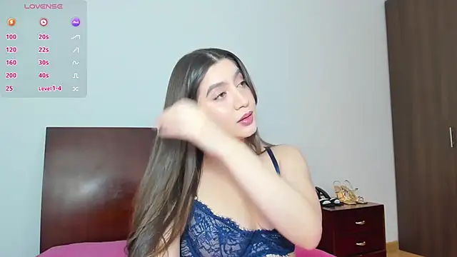Snapshot of alice-love1 chatting on 15, 7, 2026 alice-love1 online show from 15, 7, 2026
