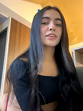 Snapshot of DaphneUwu chatting on 22, 12, 2025 DaphneUwu online show from 22, 12, 2025