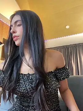 Snapshot of DaphneUwu chatting on 27, 2, 2026 DaphneUwu online show from 27, 2, 2026