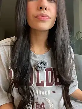 Snapshot of DaphneUwu chatting on 9, 5, 2026 DaphneUwu online show from 9, 5, 2026