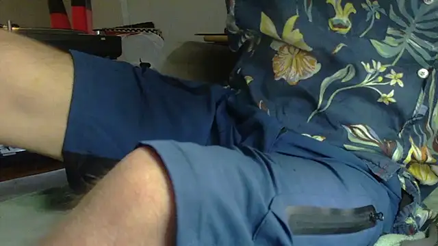 Snapshot of mike30nbg chatting on 28, 5, 2026 mike30nbg online show from 28, 5, 2026
