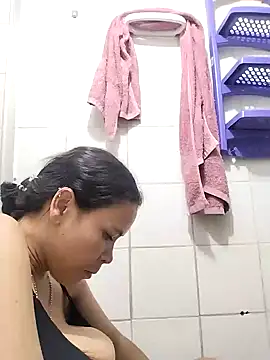 Dounia nagi online show from 19, 2, 2025