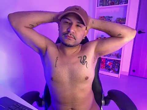 Snapshot of nicolas_cox chatting on 15, 4, 2026 nicolas cox online show from 15, 4, 2026