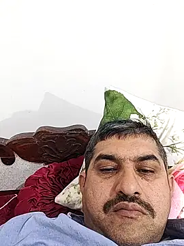 Snapshot of Amandev7 chatting on 5, 1, 2025 Amandev7 online show from 5, 1, 2025