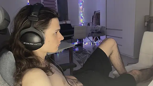 CandyChell online show from 6, 2, 2026