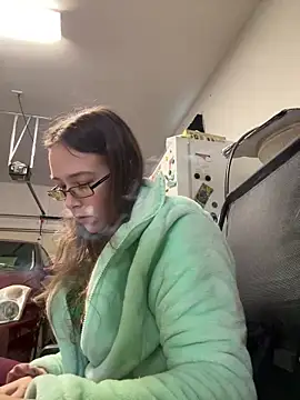 Dakota 02 online show from 19, 2, 2025