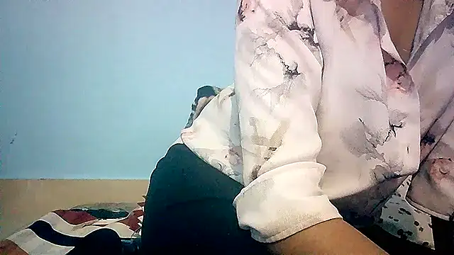 lovelydesi21 online show from 26, 12, 2024