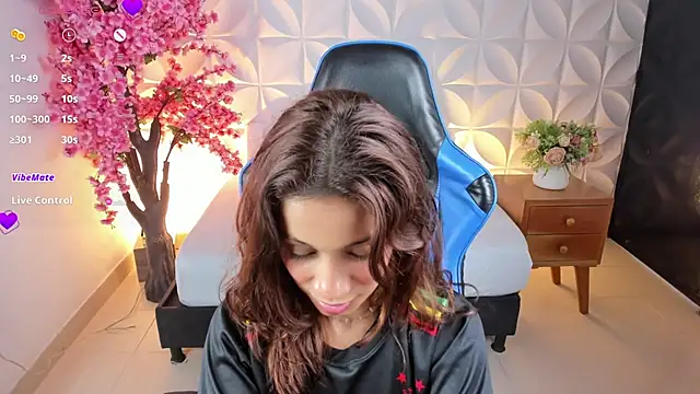 cora 22 online show from 10, 2, 2025