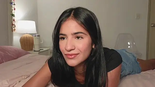 Snapshot of I_am_kat chatting on 23, 6, 2026 I am kat online show from 23, 6, 2026