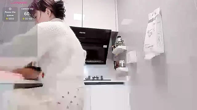 Vivian-6 online show from 20, 3, 2026