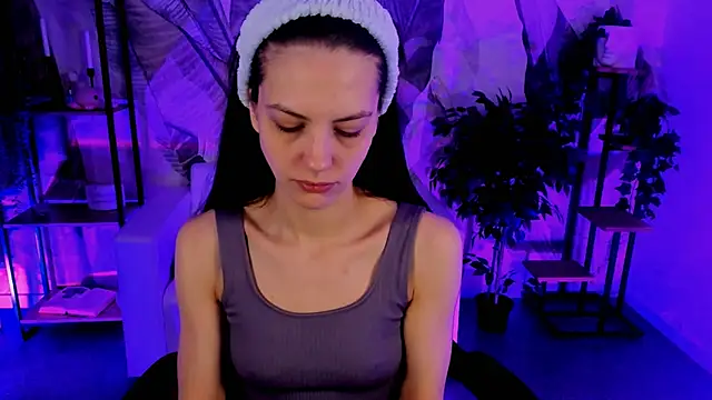 Snapshot of EmilyWilden chatting on 15, 12, 2024 EmilyWilden online show from 15, 12, 2024