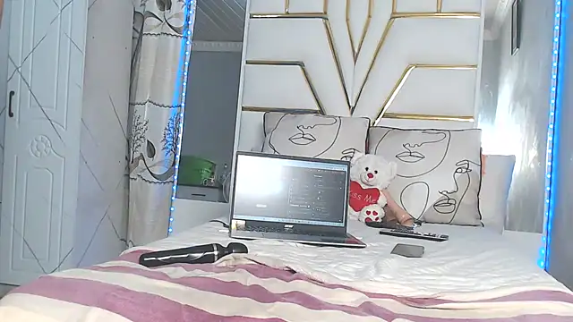 SexyyNana online show from 20, 2, 2025