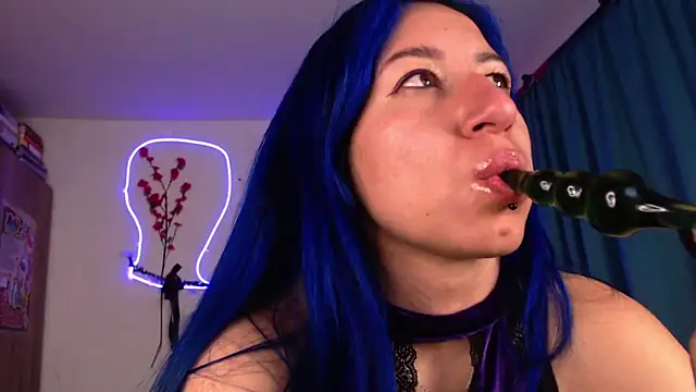 pussytight pervert online show from 23, 1, 2025