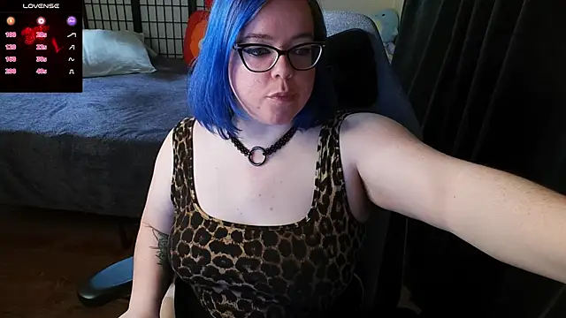 Snapshot of KiraSpitQueen chatting on 7, 2, 2025 KiraSpitQueen online show from 7, 2, 2025