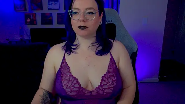 KiraSpitQueen online show from 26, 4, 2026