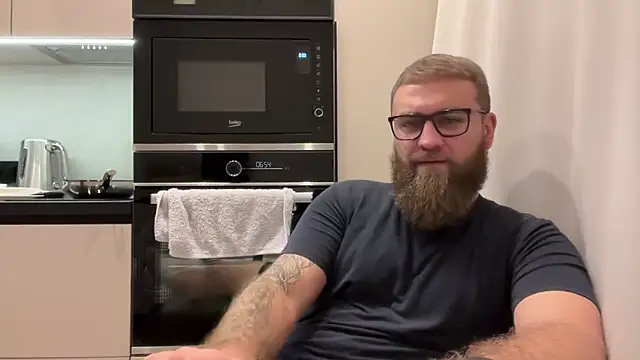 Bear bear  online show from 23, 11, 2025