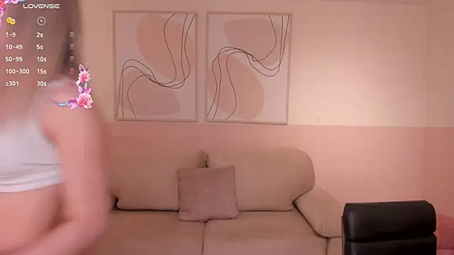 JuanitaClay online show from 9, 1, 2025