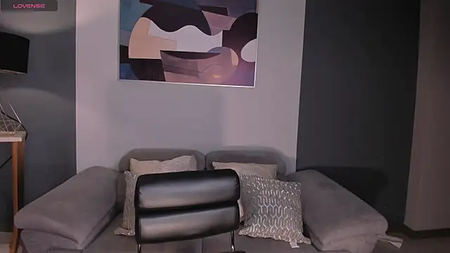 JuanitaClay online show from 17, 2, 2025