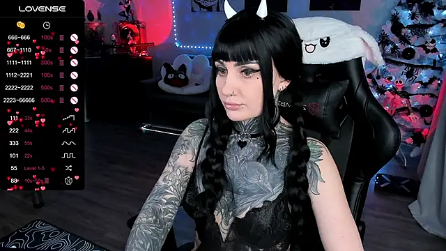 RachelQueen  online show from 4, 2, 2025