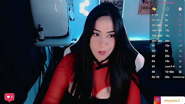 Snapshot of Emmy_Ruiz chatting on 13, 2, 2025 Emmy Ruiz online show from 13, 2, 2025