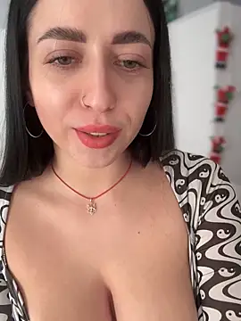 Emylia online show from 2, 1, 2025