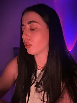 Emylia online show from 27, 2, 2025