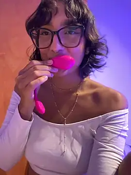 aurora xoxo online show from 6, 1, 2025