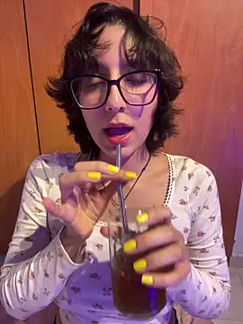 aurora xoxo online show from 19, 3, 2025