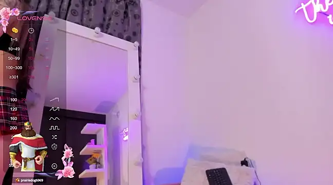 Snapshot of dana_montana_ chatting on 13, 12, 2024 dana montana online show from 13, 12, 2024