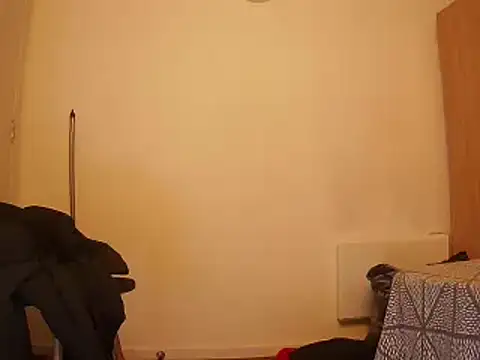 uk-bobbie-uk online show from 4, 1, 2025