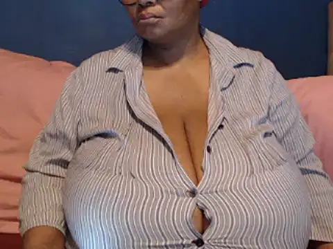 CUTEFIRMMELONSS online show from 28, 12, 2024