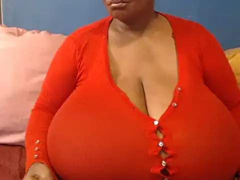 CUTEFIRMMELONSS online show from 18, 1, 2025
